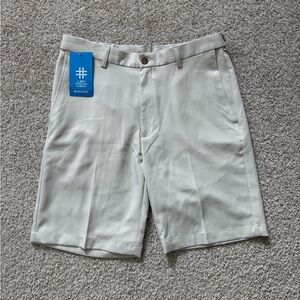 Haggar Cool 18 Pro Shorts 32W NWT Stretch Expandable Waist Golf